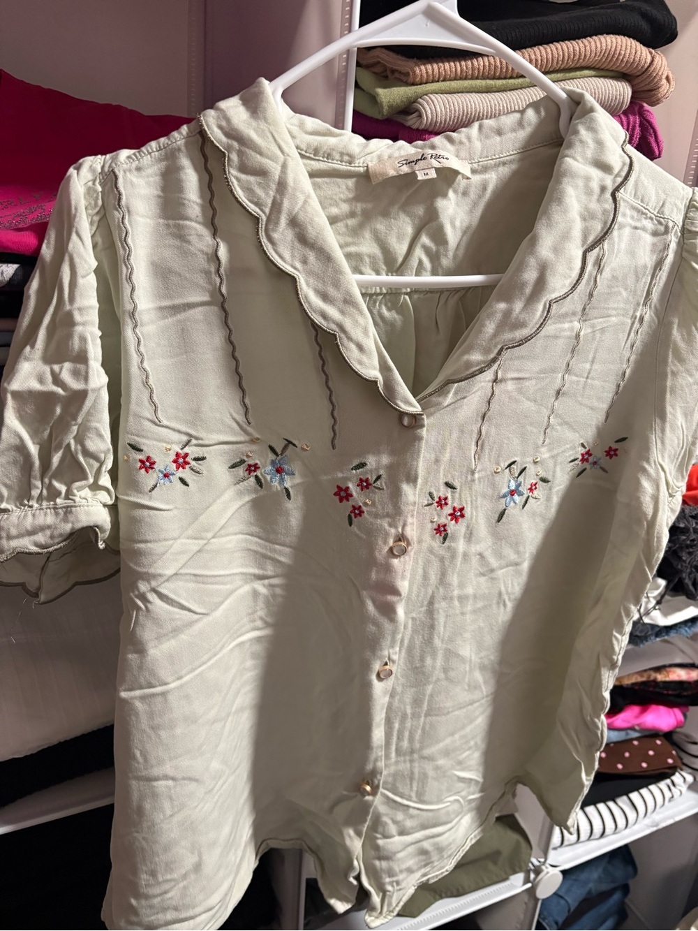 Embroidered Scallop-Collar Women's Blouse in Light Sage